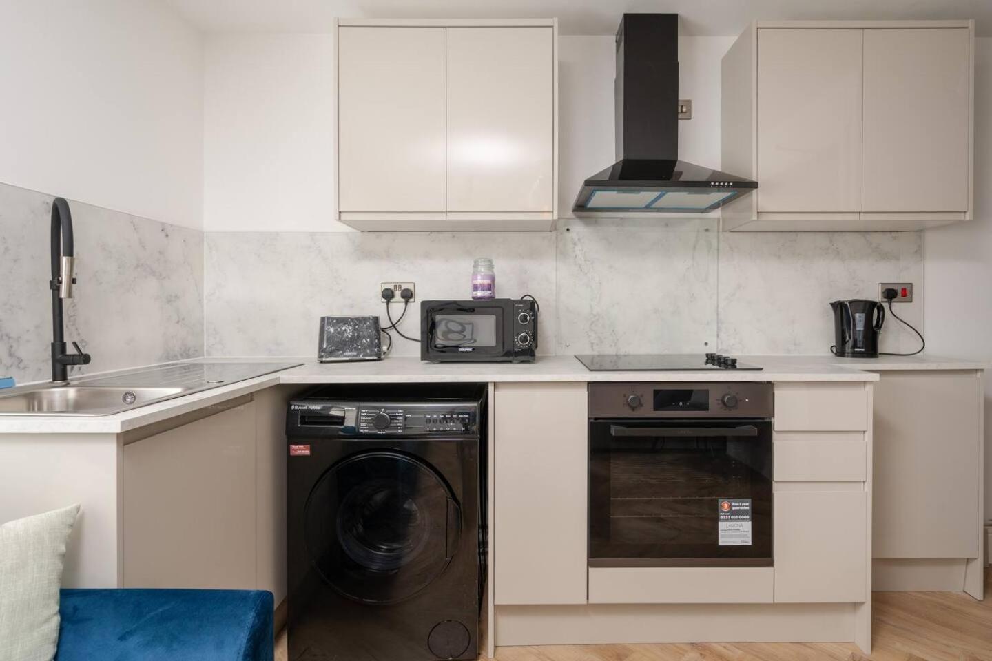 Parkside Wm 10 Mins To Anfield Parking Apartment Liverpool